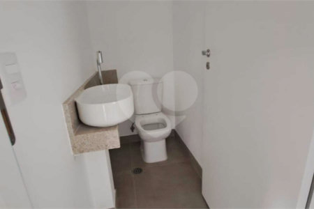 Apartamento á venda em Moema 75m² 2 Suítes 2 Vagas