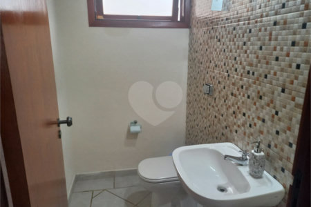 Casa à venda com 4 quartos, sendo 2 suítes,  em Villaggio Capríccio, Louveira, SP