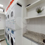 Apartamento Duplex com 1 Quarto e 2 Banheiros á Venda 60m² em Bela Vista - SP.
