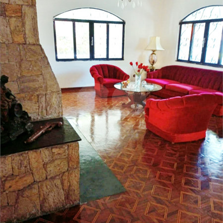 Suntuoso Sobrado na Saúde c/442m2 de construção - 3 Suítes/ 6 vagas