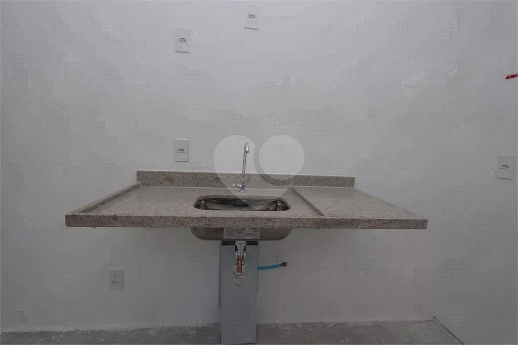Studio à venda na V.Mariana - 30m2 - 350 metros metrô Paraíso