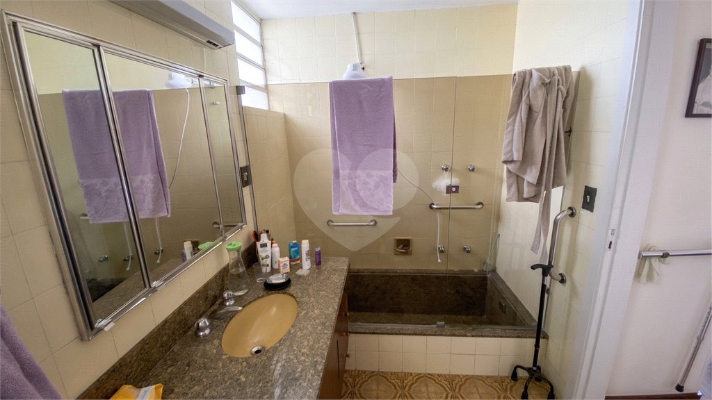 Sobrado à venda com 3 quartos, sendo 1 suíte, em Campo Belo, São Paulo, SP