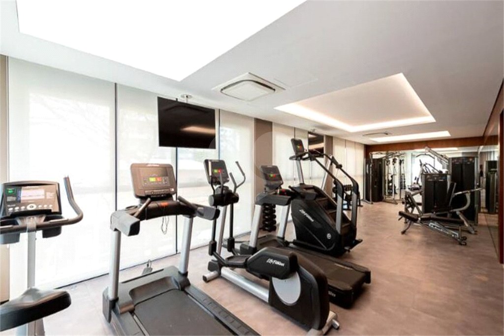 Apartamento à venda com 3 suítes em Vila Nova Conceição, São Paulo, SP