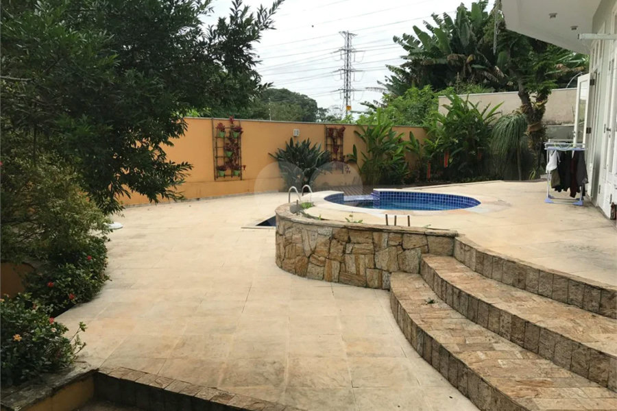 Casa quatro dormitórios bairro do City America