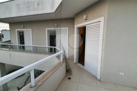 CASA A VENDA NO URBANOVA COM 390M², 5 DORMITORIOS, 6 BANHEIROS, PISCINA, 3 VAGAS, Sjc