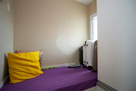 Apartamento de Alto Padrão no Campo Belo para venda com porteira fechada, com 4 dormitórios suítes e 4 vagas com lazer de club.
