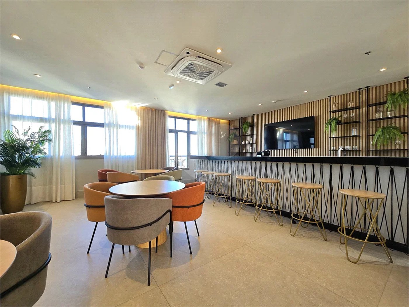 Studio Mobiliado 21m² Próximo Metrô Paraíso