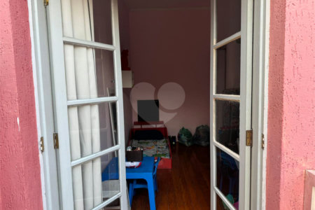 Sobrado a venda na Mooca, com 120m2, 2 dormitórios e 2 vagas - Estuda permuta.