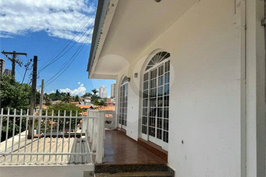 Sobrado Residencial e Comercial em Área Nobre de Piracicaba, para venda e locação.