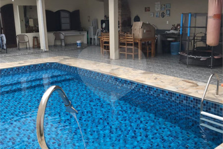 Casa 3 quartos 390 m² VILA OLIVEIRA - MOGI DAS CRUZES