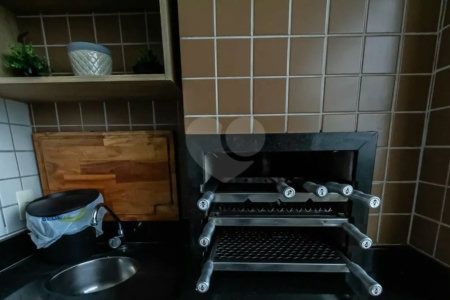 Apartamento mobiliado de 102 m² para locação no Centro de São Bernardo do Campo, com 3 dormitórios, 1 suíte, varanda gourmet com vista para o Paço Municipal, 2 vagas e lazer completo.