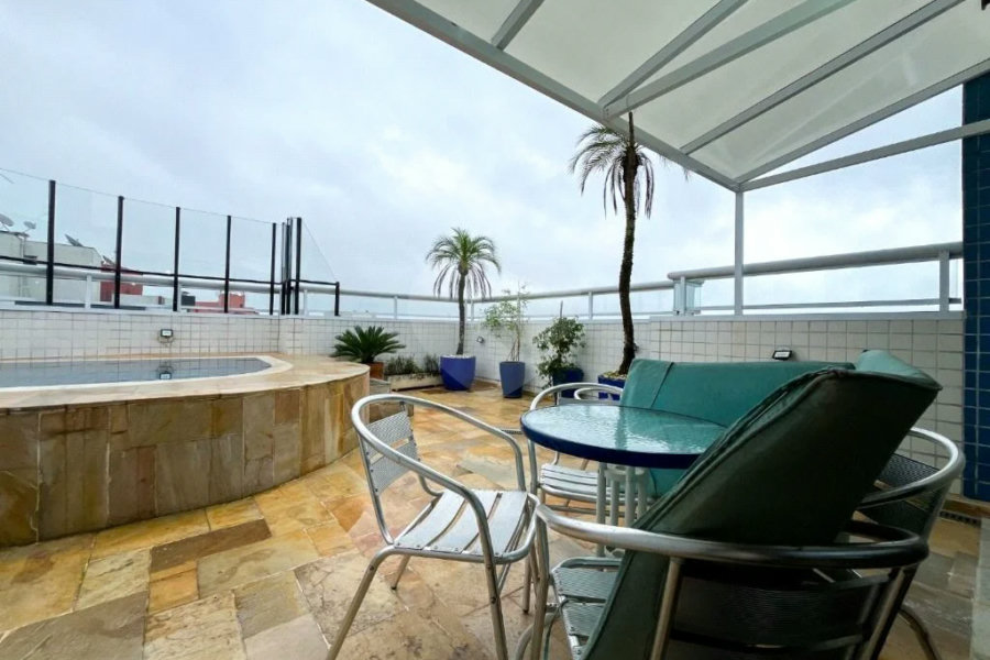 Apartamento à venda com 4 quartos, sendo 2 suítes, em Riviera de São Lourenço, Bertioga, SP