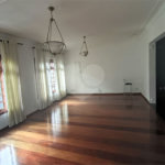 SOBRADO DE 426,0 M² COM 04 SUITES, SALÃO DE FESTAS, 06 VAGAS,06 BANHEIROS E PISCINA PARA LOCAÇÃO OU VENDA NO BARRO BRANCO