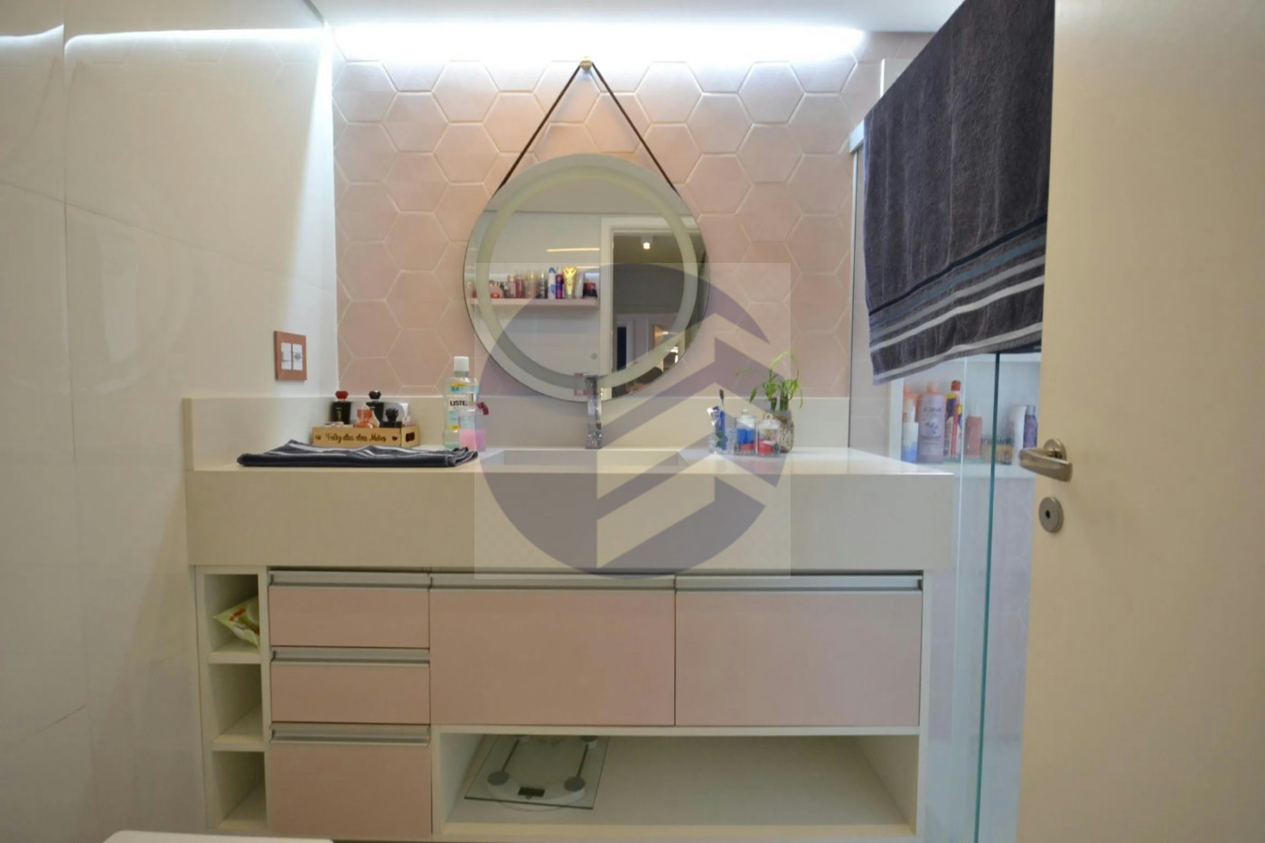 Apartamento à venda com 3 quartos, sendo 2 suítes, em Jardim Olympia, São Paulo - SP