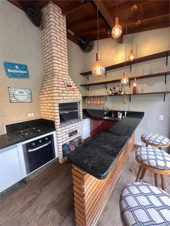 Casa de Condomínio com 3 Quartos e 2 banheiros à Venda, 311 m² por R$ 750.000
