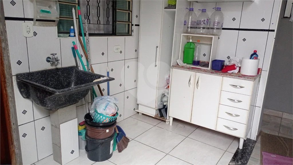 Edícula em ótima localização, perto do elevado do Parque Ecologico