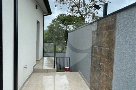 Casa térrea encantadora - Terreno 544m² (17 x 32m), com 198m² no Bairro Estância Brasil - Atibaia