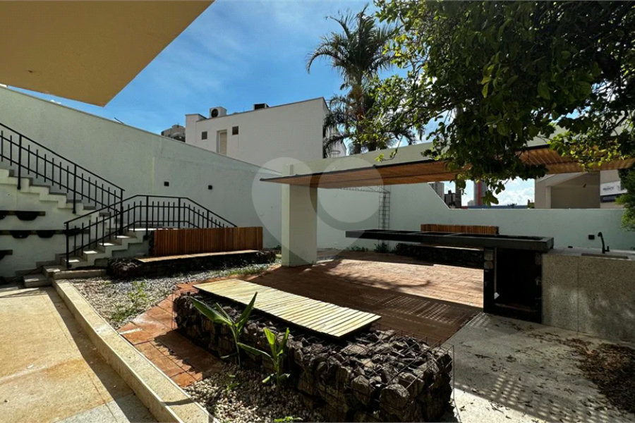 Casa Comercial disponível para venda e locação no Bairro Cidade Jardim em Piracicaba - SP.