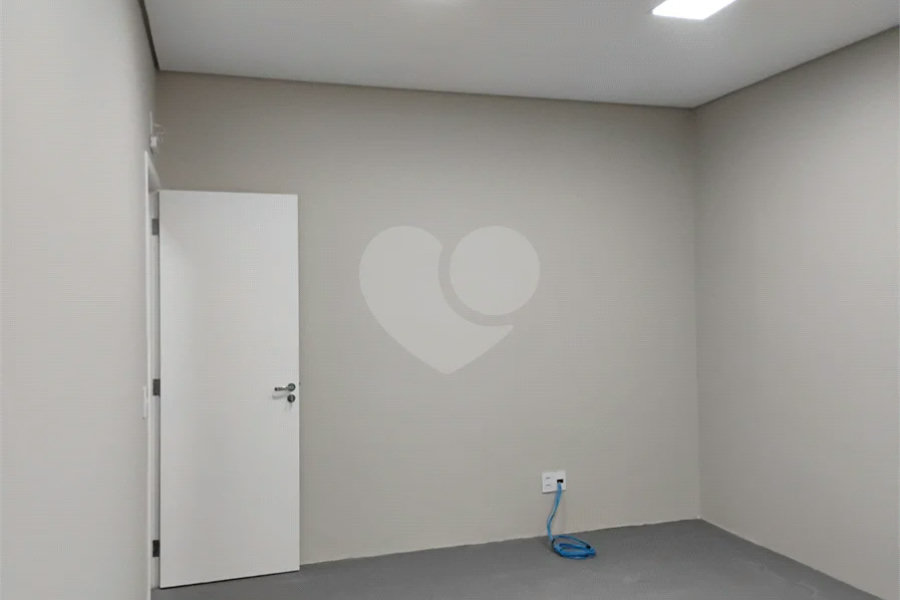 Aluga-se Salão Comercial na Vila Mascote