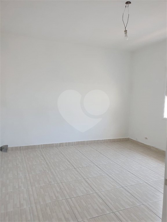 Vende-se linda casa de 250 m² no Jabaquara
