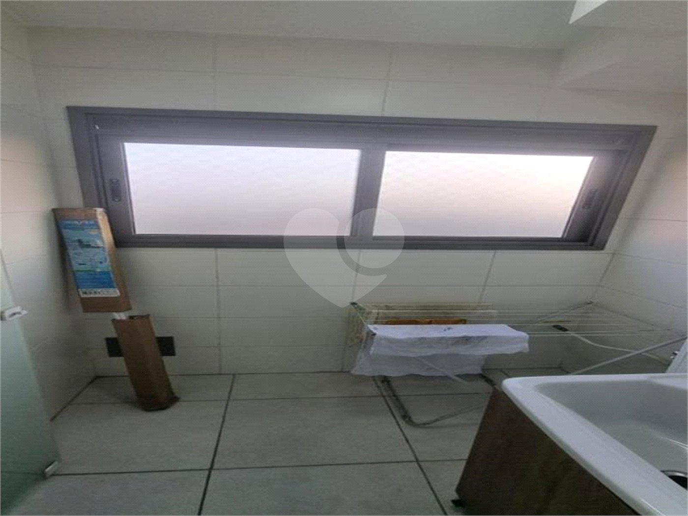 Studio Mobiliado no Alto do Ipiranga – Andar Alto e Vaga para Moto