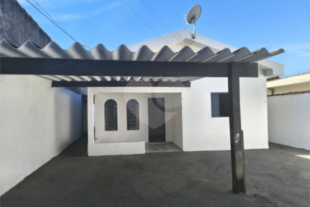 CASA AMPLA COM QUINTAL E GARAGEM PARA 4 CARROS | R$ 244.680,00 | NÃO PERCA ESSA OPORTUNIDADE!