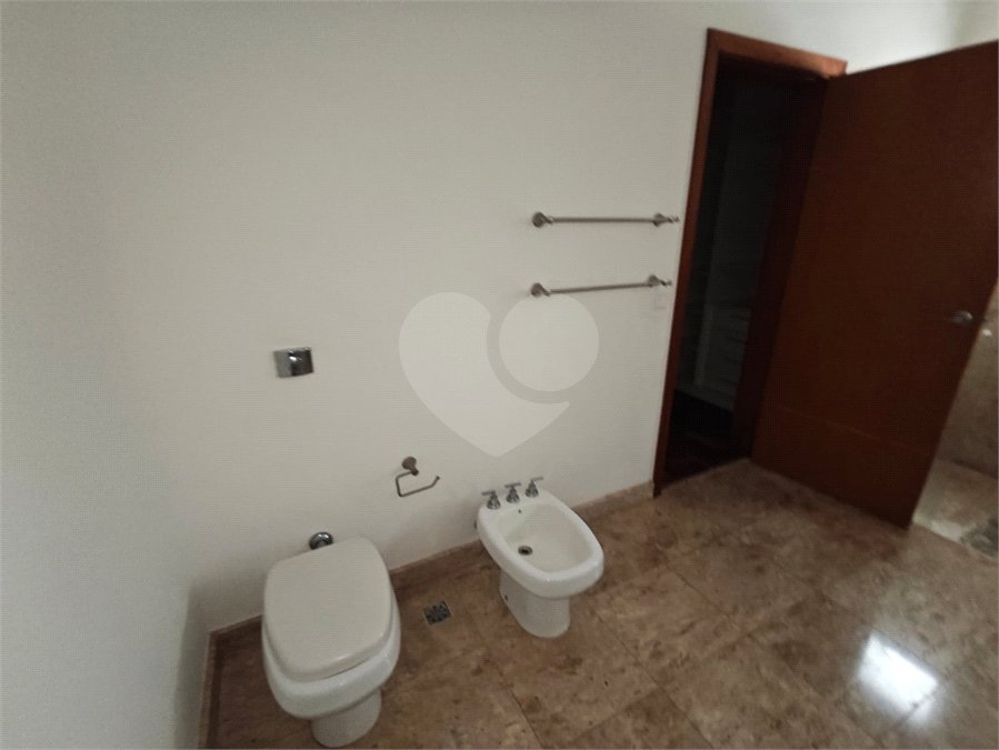 Exclusividade e Sofisticação no Swiss Park: O Sobrado Perfeito em São Carlos, com, 3 suites,2 salas, área Gourmet, persianas blackout automatizadas.
