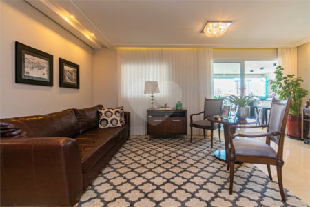 Apartamento à venda com 3 suítes em Vila Mascote, São Paulo, SP