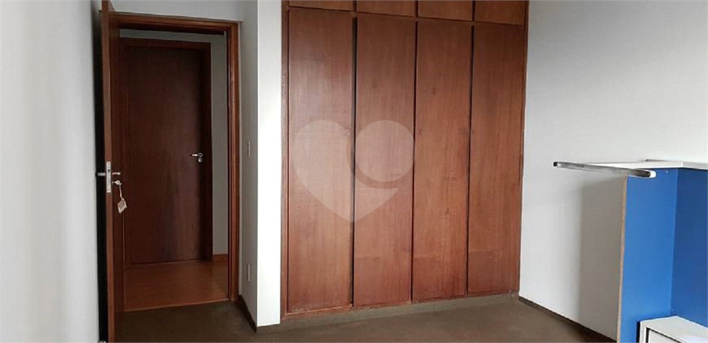 Apartamento no Condomínio Torello Dinucci