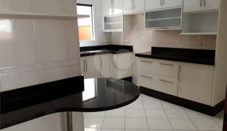 Condomínio de Casa Saúde