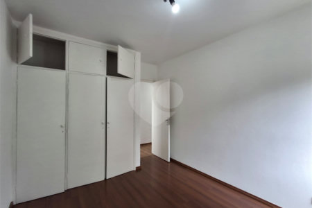 Apartamento a venda na Vila Clementino com dois dormitórios