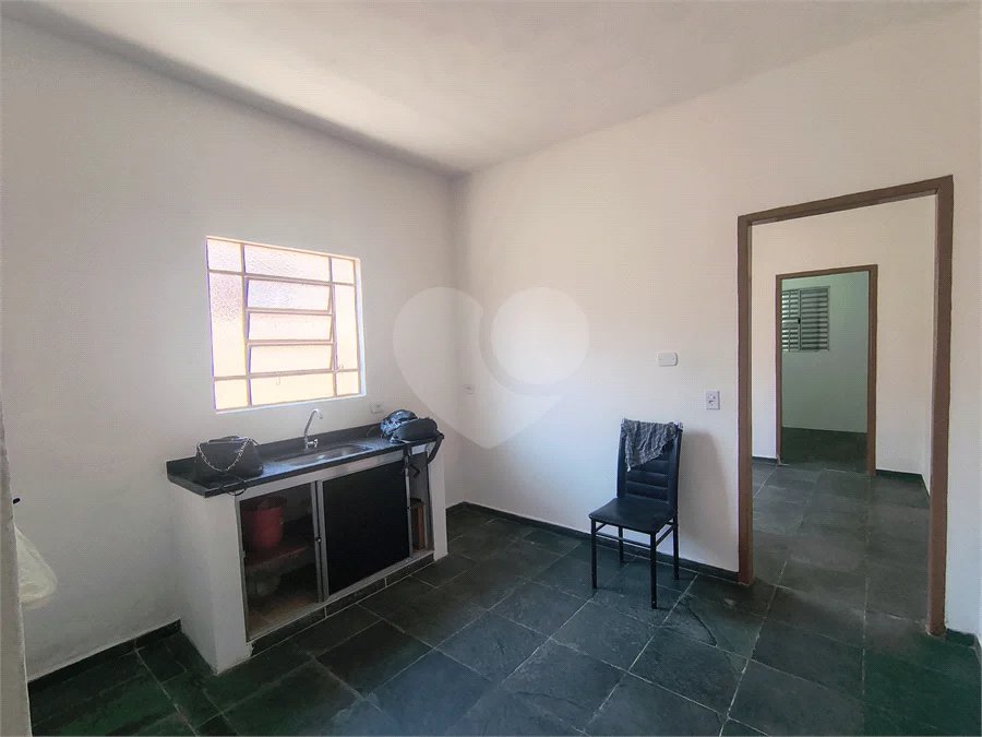 Casa para Locação no Jardim Pau Preto – Indaiatuba/SP - 3 dormitórios, quintal e garagem com portão manual