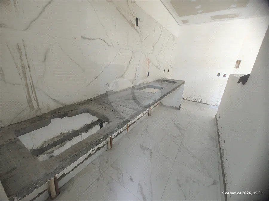 Apartamento 2 dormitórios (1 suíte) com vaga garagem, excelente localização, programa MCMV