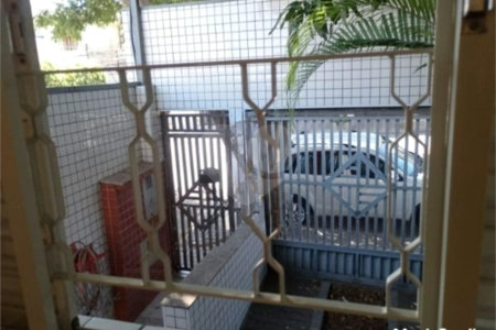 Casa com 400m², 2 dormitórios, 2 vagas de garagem, à venda na Vila Matilde.