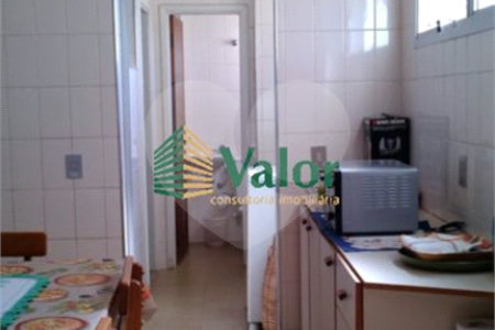 Apartamento com 3 dormitórios