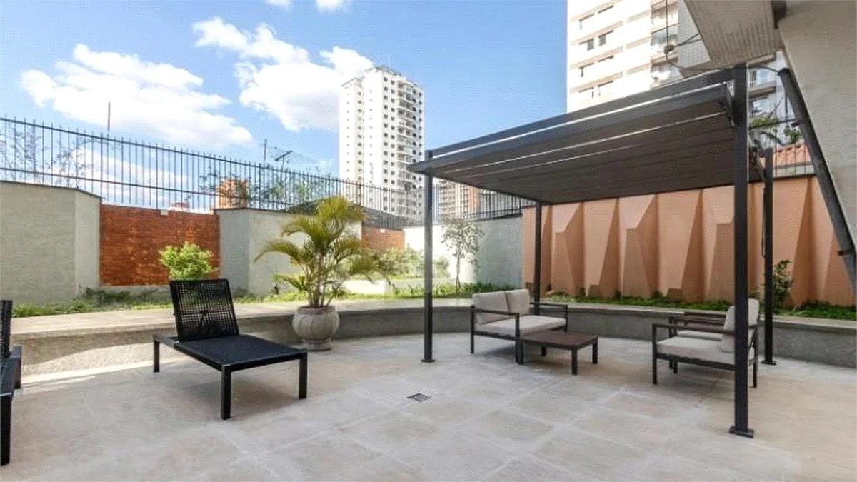 Apartamento à venda com 3 quartos, sendo 1 suíte, em Campo Belo, São Paulo, SP