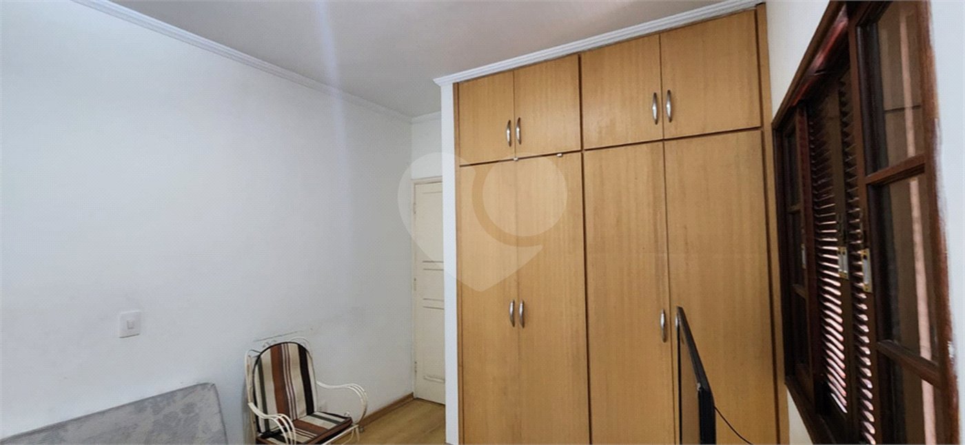 Casa térrea com duas edículas para venda - Saúde, SP.