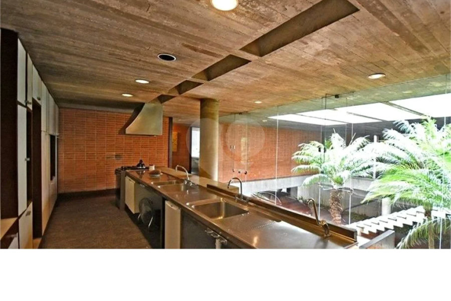 Casa com 976 m² e terreno de 3.100 m², à venda por R$ 16.000.000,00