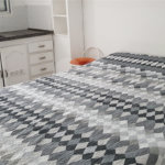 CASA TÉRREA A VENDA COM 06 APARTAMENTOS PARA LOCAÇÃO - ÓTIMO PARA INVESTIDOR - PRAÇA ARVORE