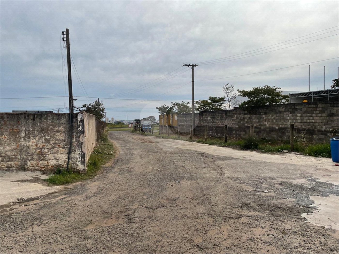 Área de terra a Venda na Margem da Rodovia Washington Luiz KM/230 - São Carlos/SP