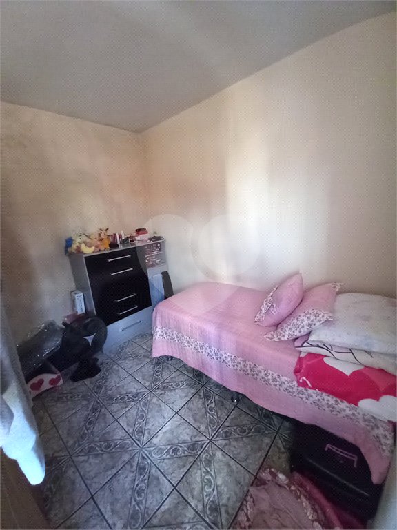 Sobrado com 3 dormitórios.