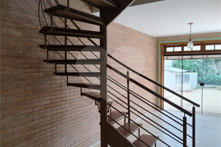 Excelente sobrado para venda no residencial Parati