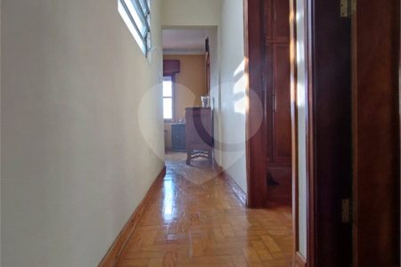 Apartamento para venda e locação na Aclimação de 108m² com 2 dormitórios e 2 banheiros, varanda