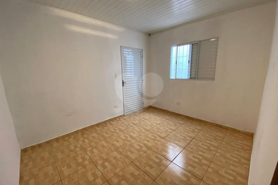Casa térrea à venda na região do Imirim, 2 dormitórios, 2 vagas de garagem!