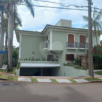 Sobrado no Condomínio Faber 1