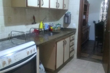 EXCELENTE OPORTUNIDADE - Casa térrea