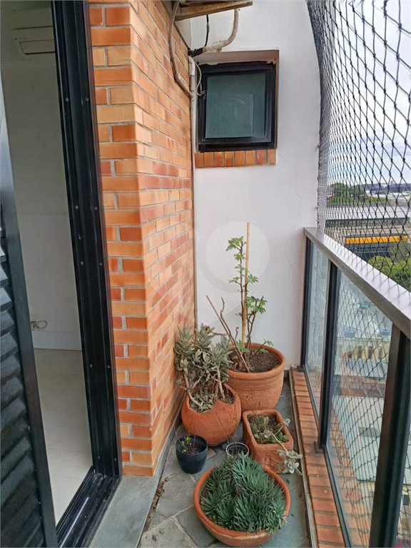 APARTAMENTO NO CAMPO BELO 137M² 3 DORMITÓRIOS