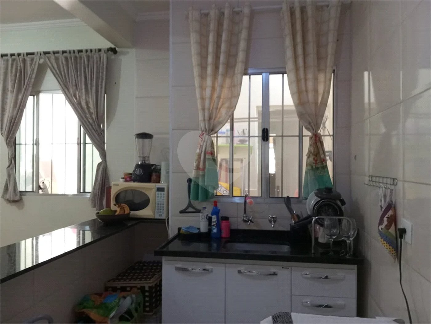 Terreno á venda com 2 casas na Vila Rosália, Guarulhos, SP.