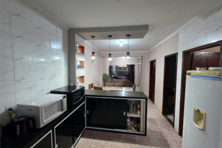 Sobrado 5 quartos.