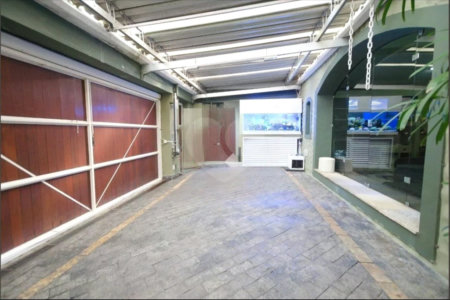 Sobrado a venda na Vila Mariana de 300m² 2 suítes 3 dormitórios 5 vagas